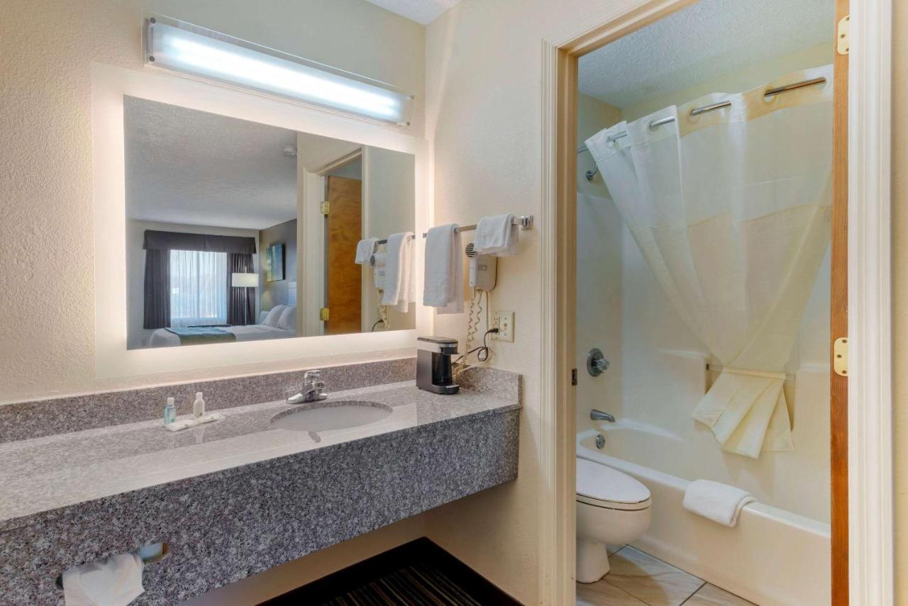 Quality Inn Ashburn Εξωτερικό φωτογραφία