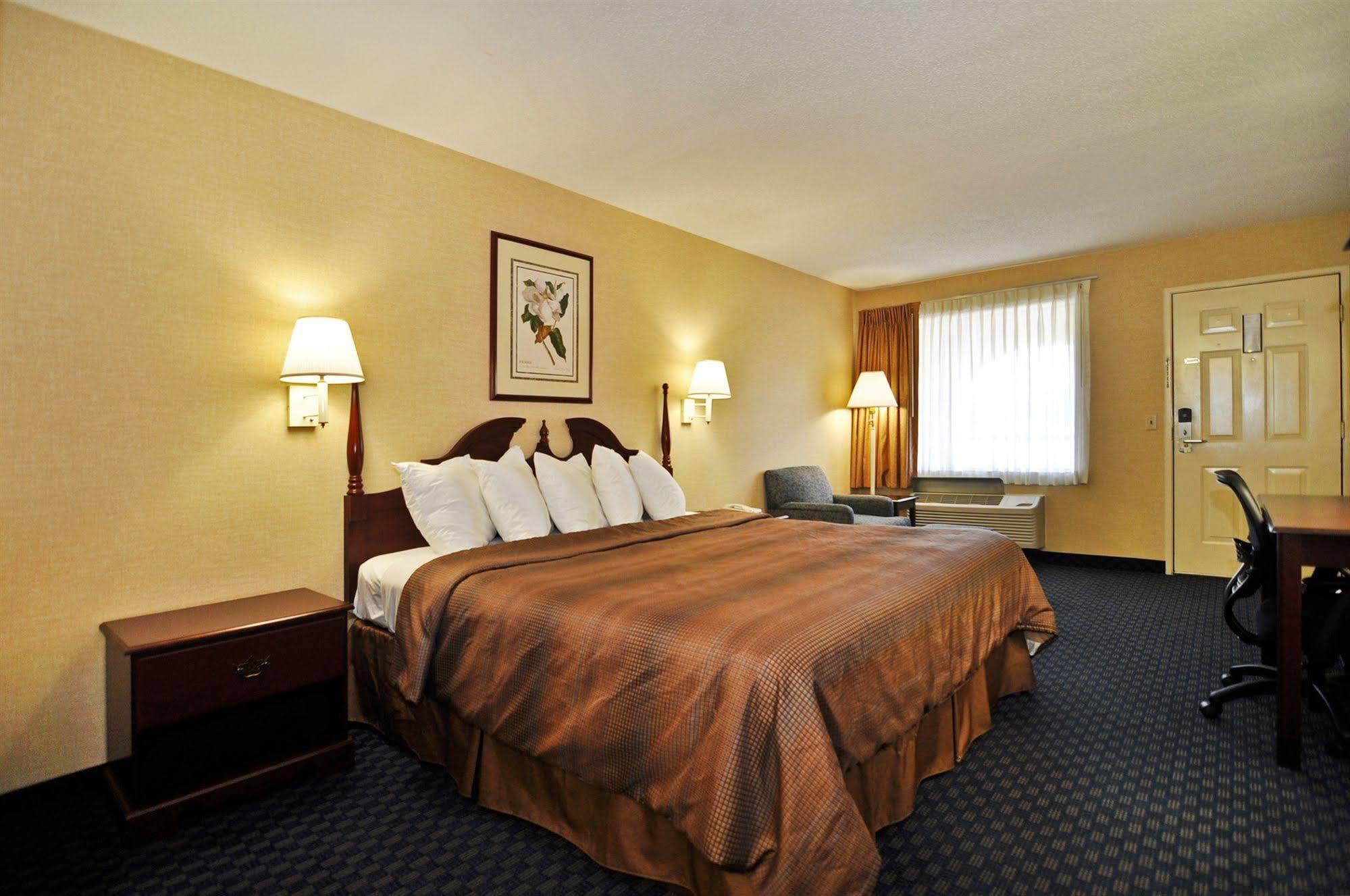 Quality Inn Ashburn Εξωτερικό φωτογραφία